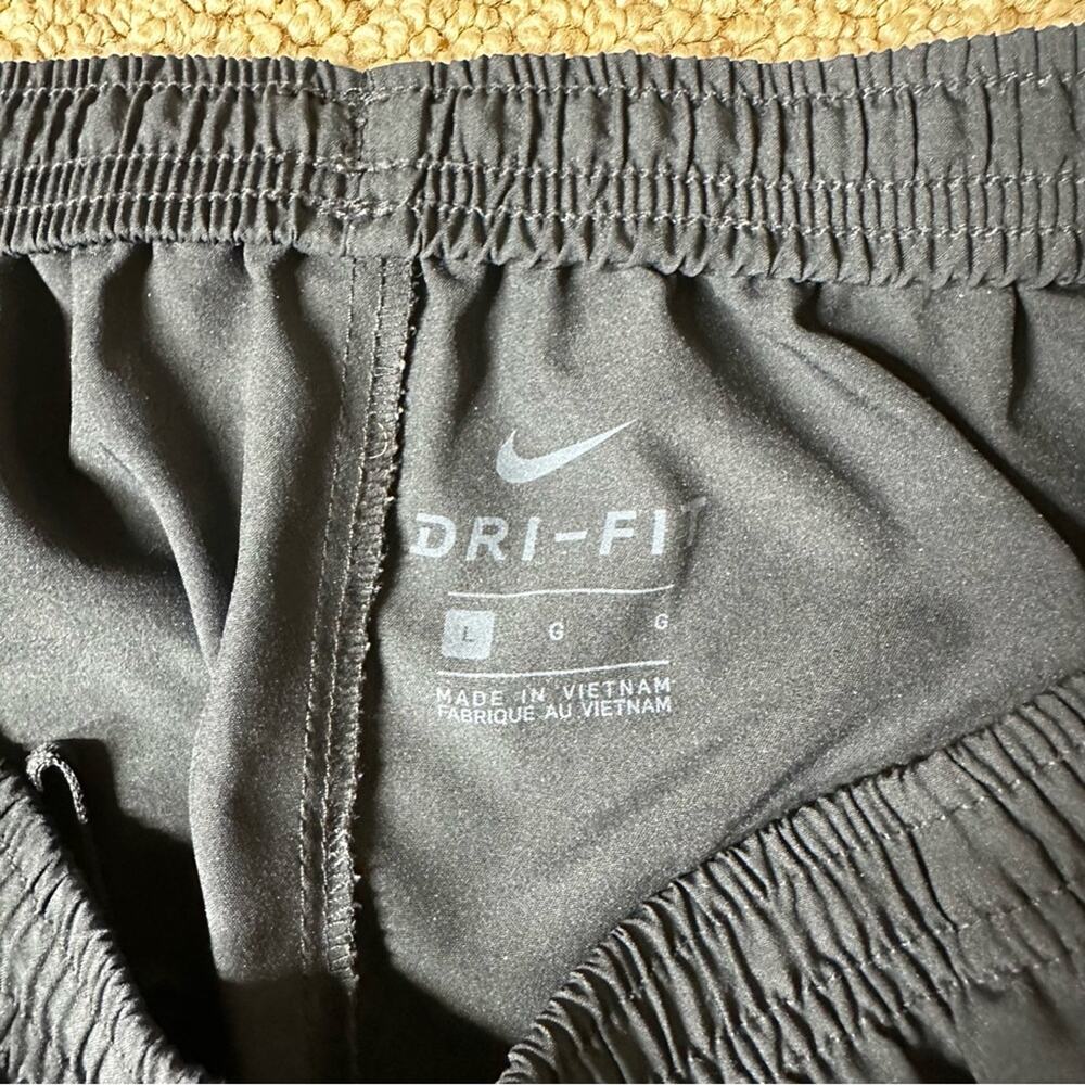 Nike Women's DRI-FIT Tapered Track Pants sz L Black Zipper Ankle Running Warm-up - Picture 3 of 6